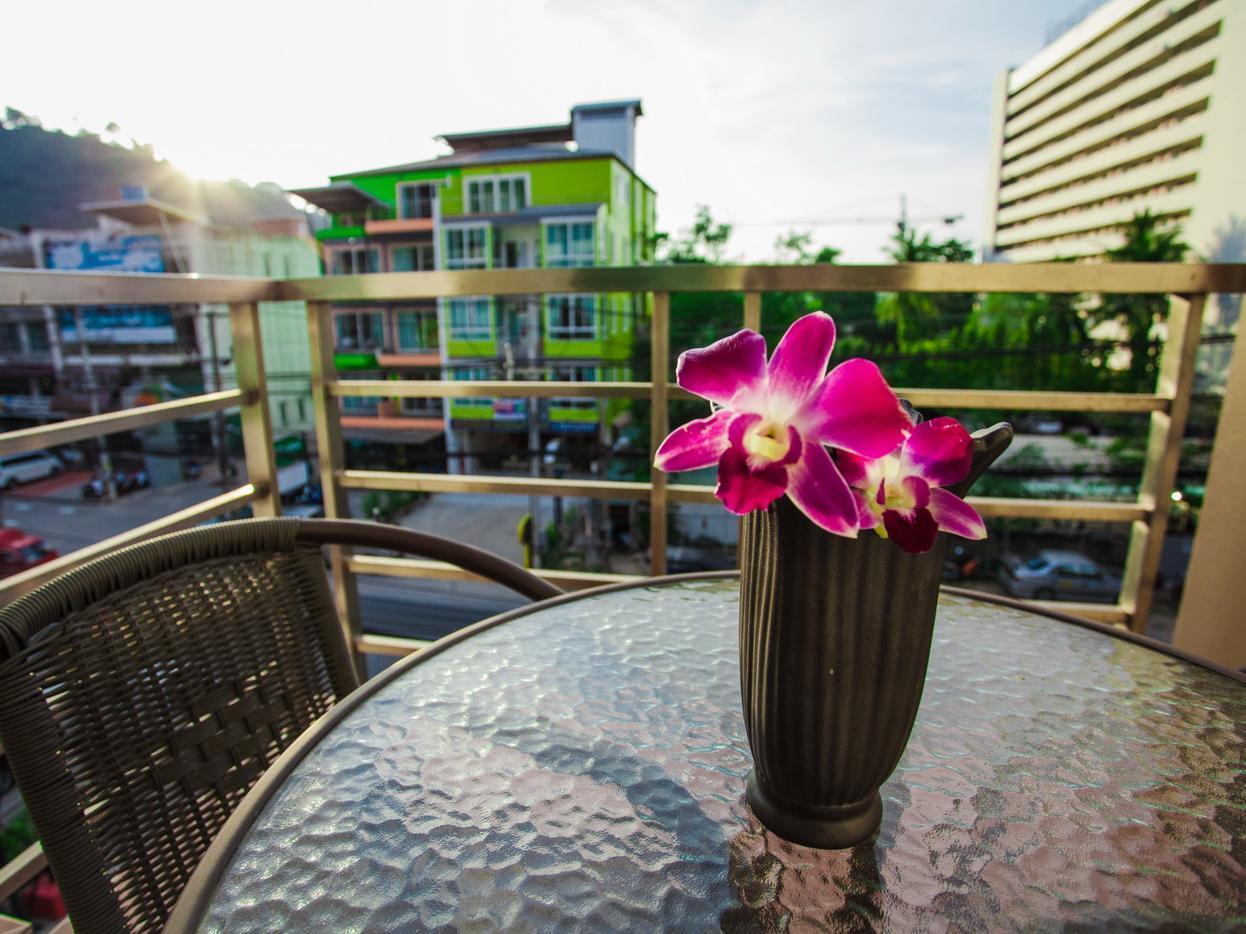 Only Blue Hotel Patong Esterno foto