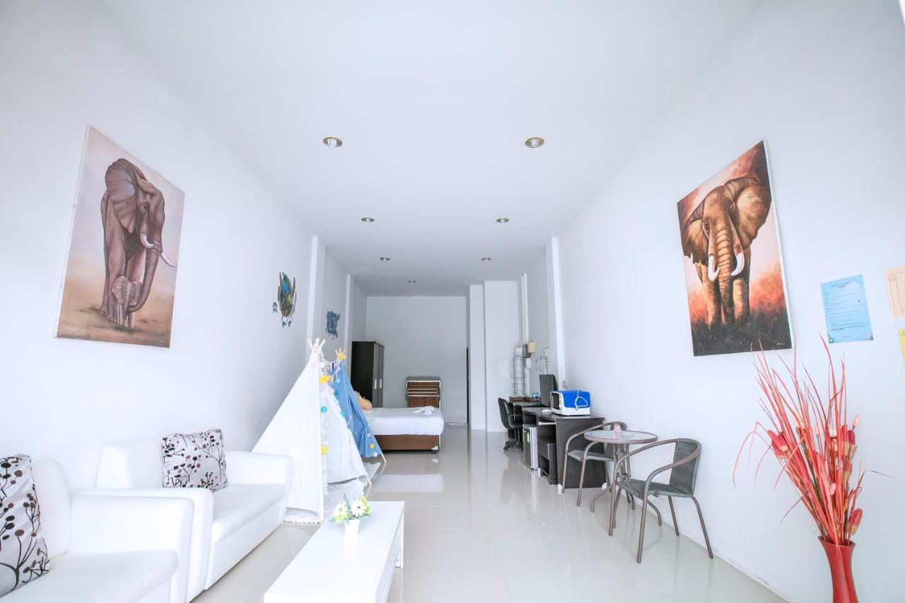 Only Blue Hotel Patong Esterno foto
