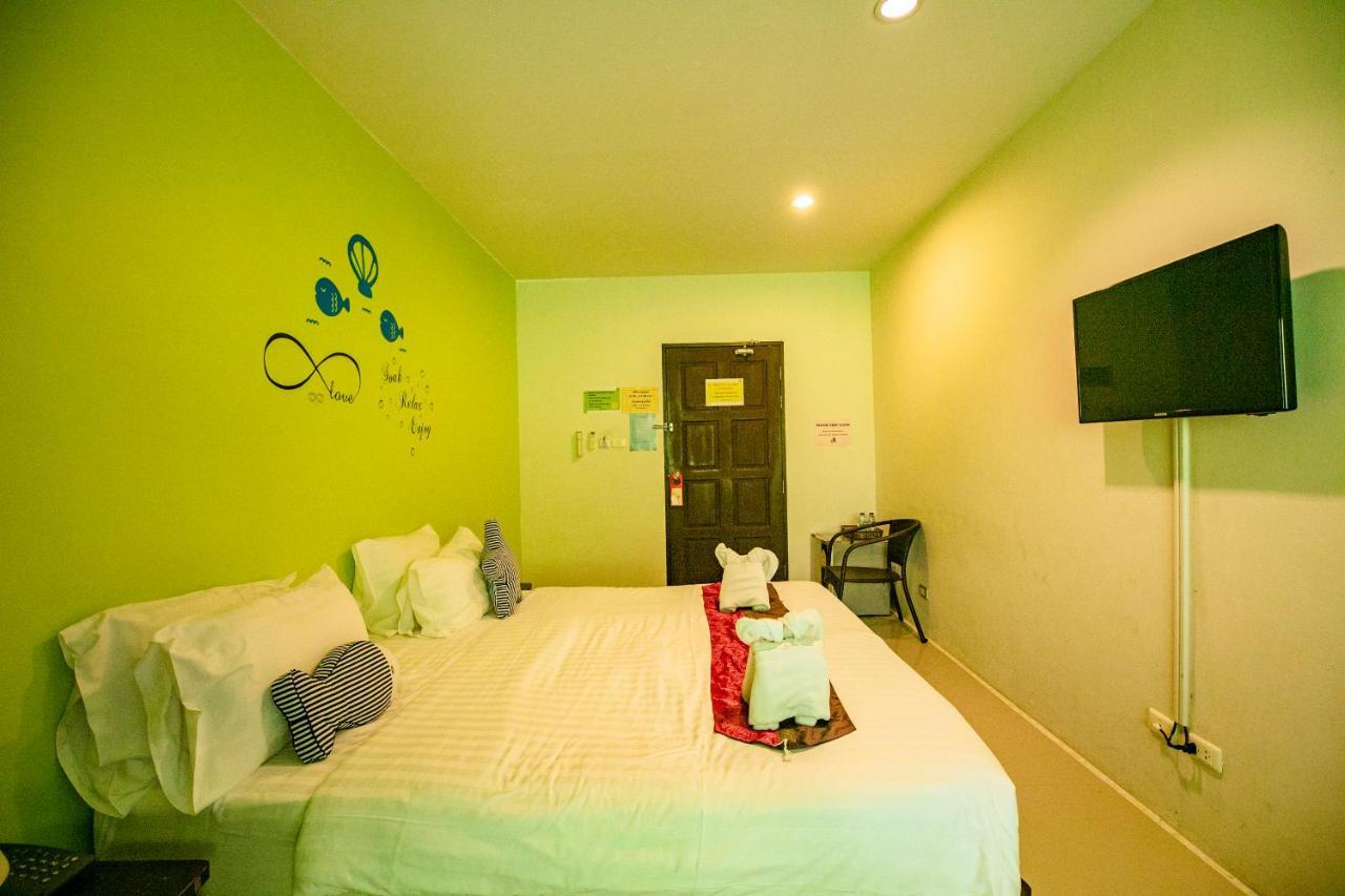 Only Blue Hotel Patong Esterno foto