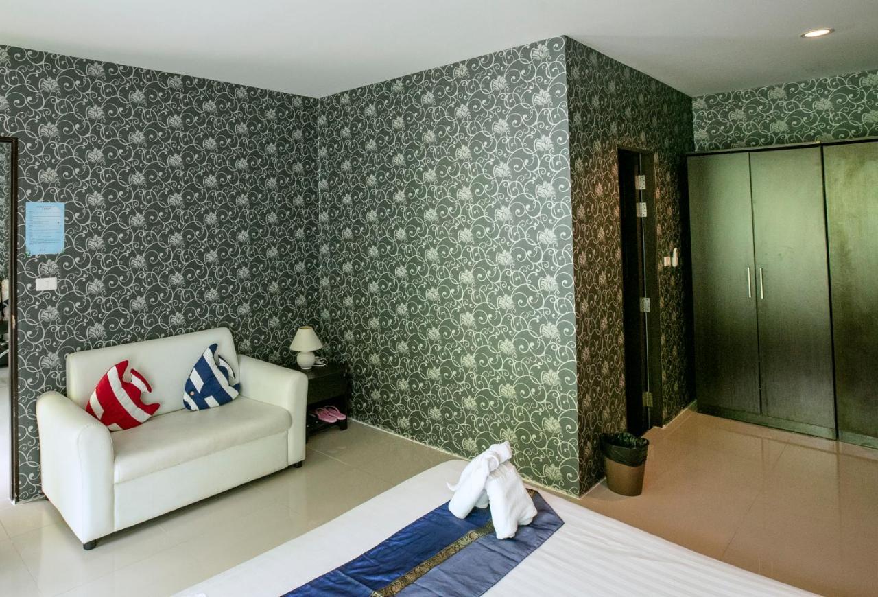 Only Blue Hotel Patong Esterno foto